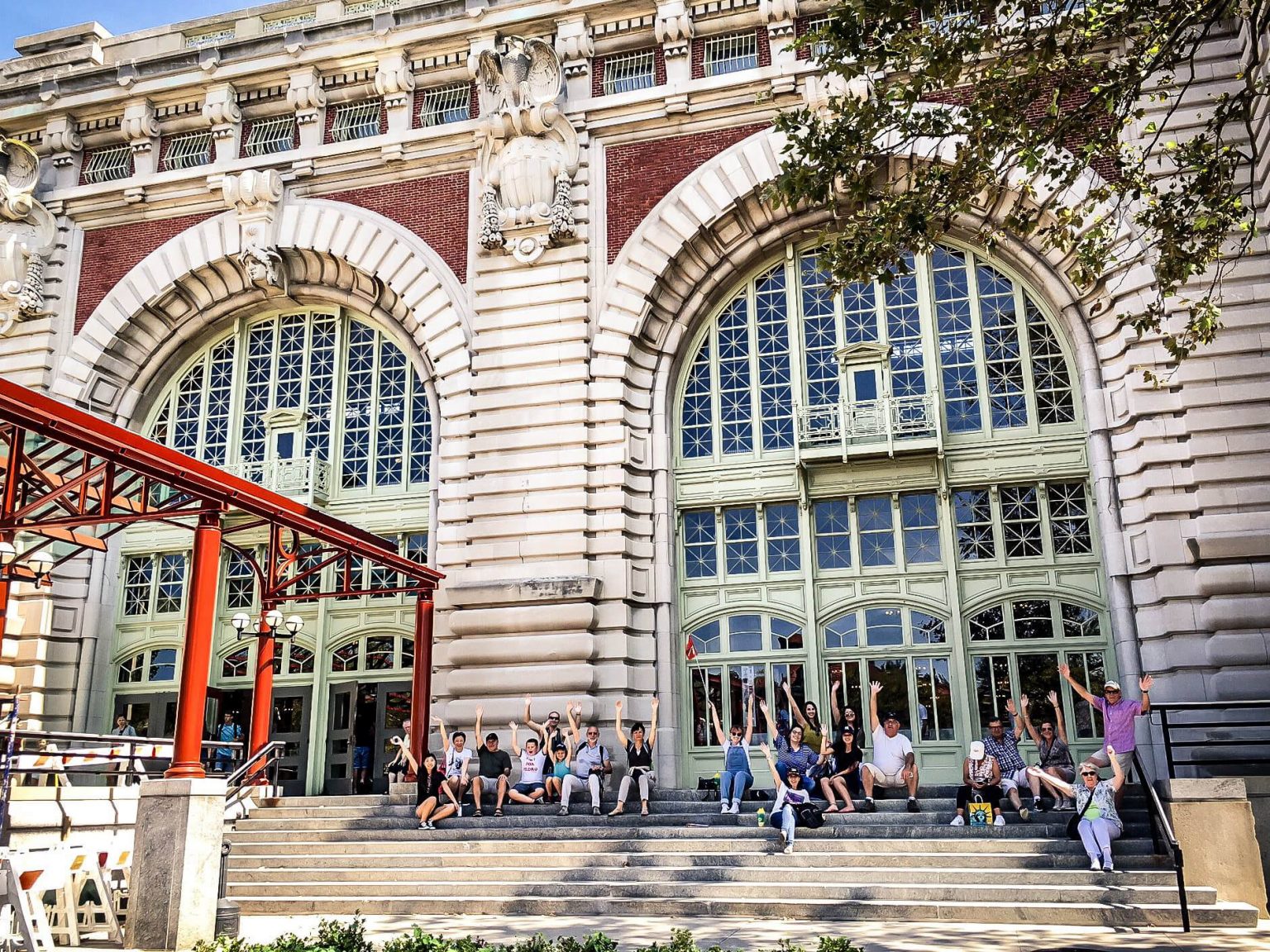 ellis island tour hours