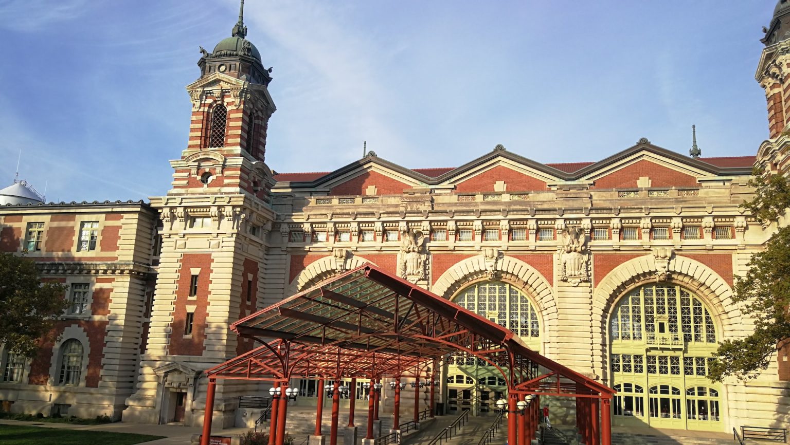 A Timeline Of Ellis Island From The 10th Century To Today Statue Of   Ellis Island Main Building 1536x866 