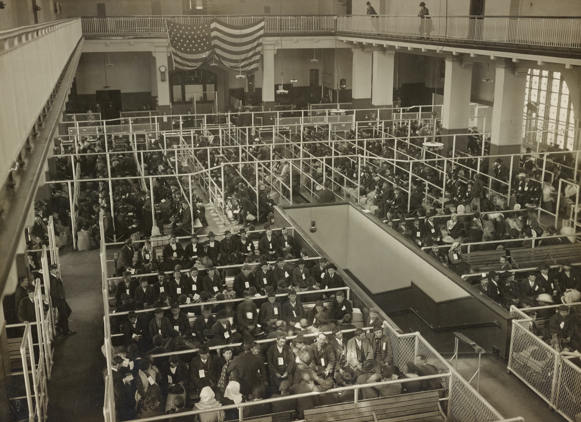 15 Ellis Island Facts Most Travelers Don T Know Statue Of Liberty Tour   Ellis Island Historic Photo 1 